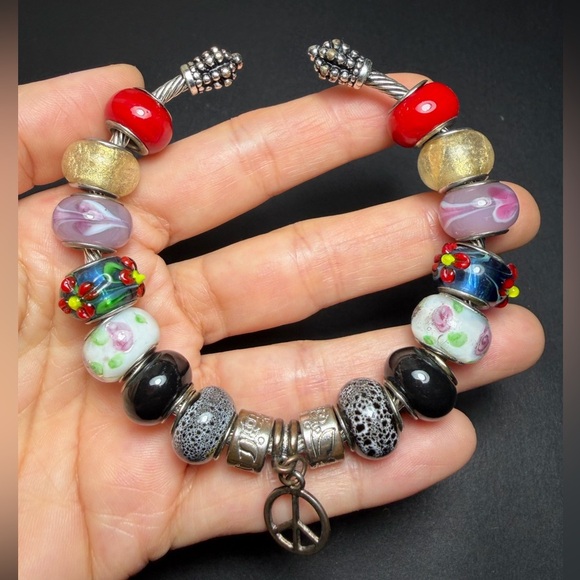 Vintage Jewelry - European-Style Assorted Bead Charm Bracelet with Peace Sign